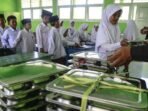 pelaksanaan-program-makanan-bergizi-perdana-di-ternate_169.jpeg