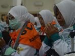 pemberangkatan-jamaah-calon-haji-kloter-pertama-embarkasi-solo-1746150660576_169.jpeg