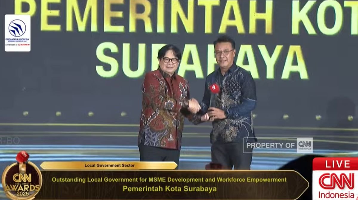 surabaya-cnn-indonesia-awards-2025-1761900601727_169.png