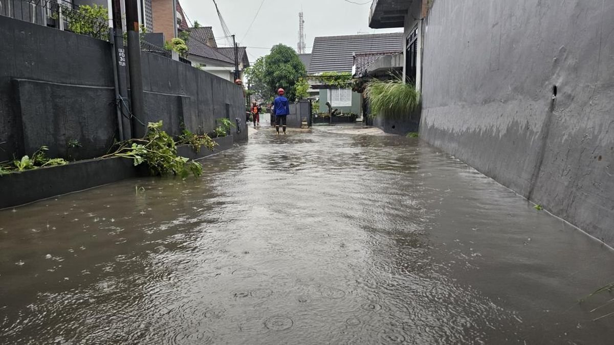 39-titik-kota-malang-terendam-banjir-1764903713383_169.jpeg