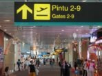suasana-penumpang-di-bandara-intenasional-i-gusti-ngurah-rai-bali-1765609042820_169.png