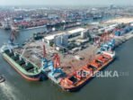 ptp-nonpetikemas-mengimplementasikan-alat-bongkar-muat-pelabuhan-ramah-lingkungan_260526204713-662.jpeg