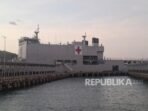 tni-angkatan-laut-mengerahkan-kapal-rumah-sakit-kri-dr_260823152433-109.jpg