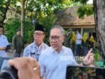 menteri-koordinator-bidang-pangan-zulkifli-hasan-mengungkapkan-penyebab-kelangkaan_260423150957-593.jpeg
